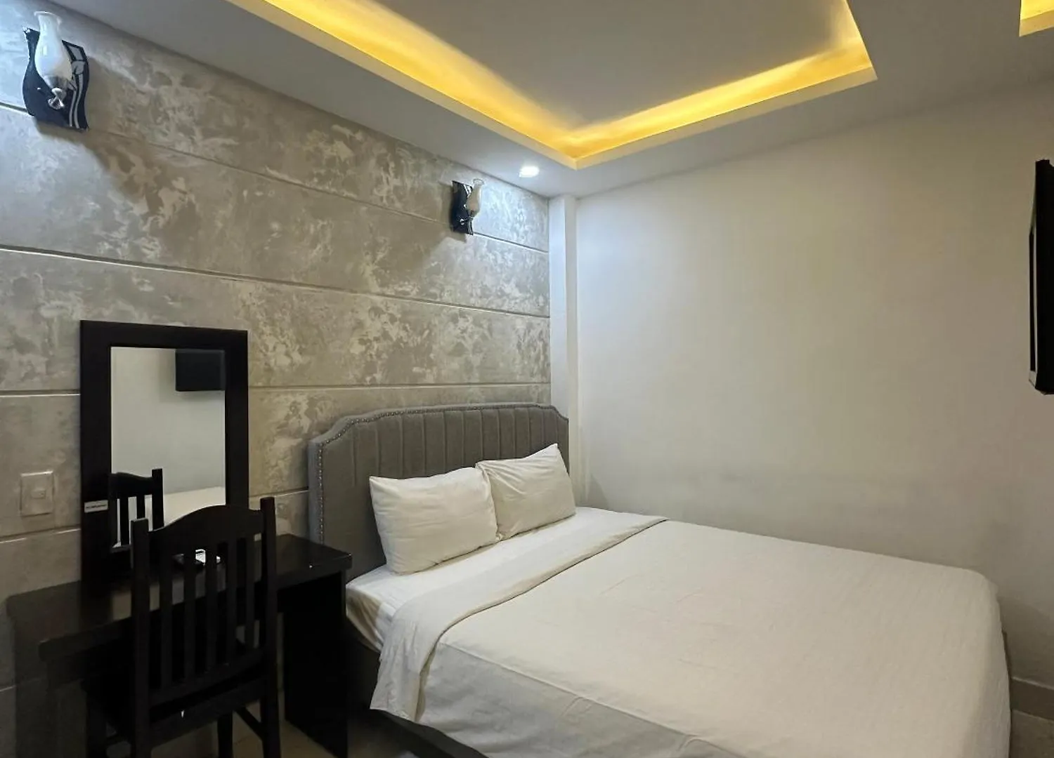 Ya Sai Gon Bui Vien Walking Street Hotel Ho Chi Minh City